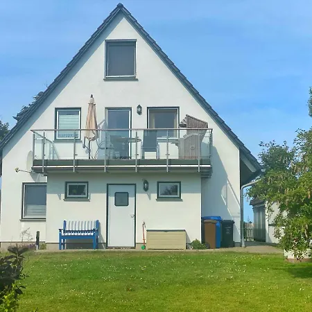 Am Hochzeitsberg 3 A - 1 Breege