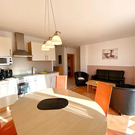 Am Hochzeitsberg 3 A - 1 Breege